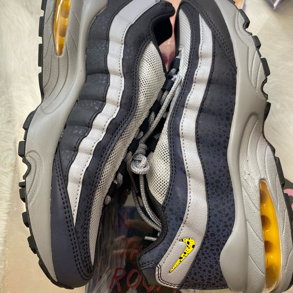🆕 Nike Air Max 95 Off Noir - Size: Womens 7 - Picture 8 of 10